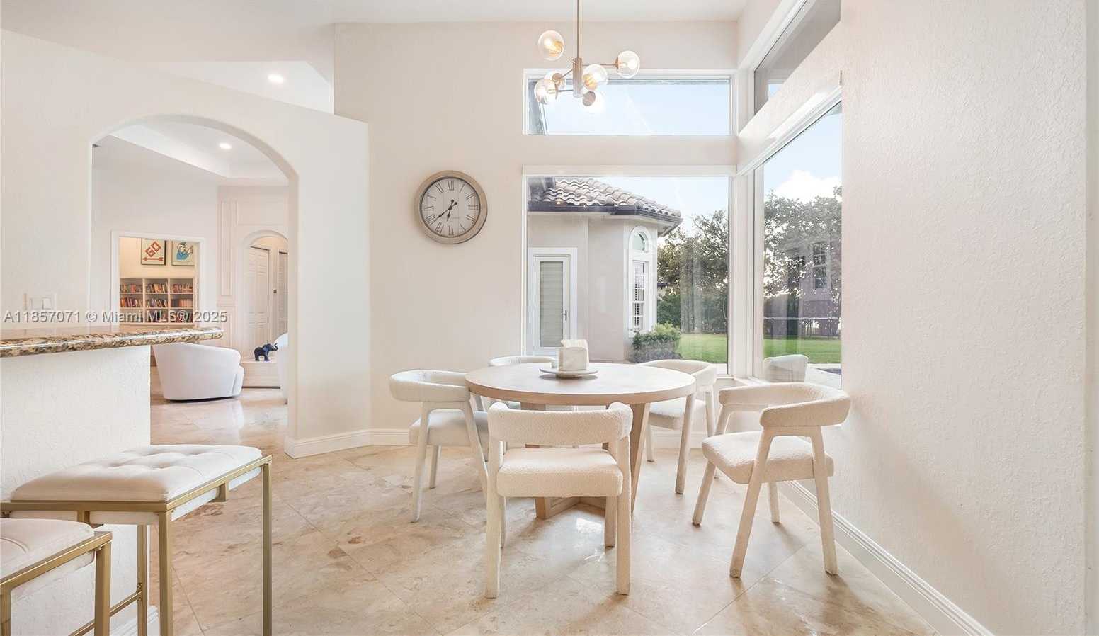 Small Image of 14443 SOUTH JOCKEY CIR SOUTH, Davie Number 23