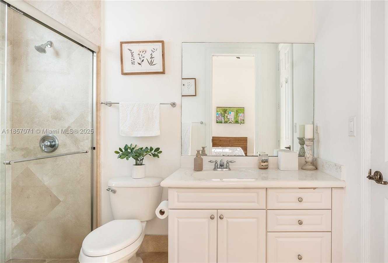 Small Image of 14443 SOUTH JOCKEY CIR SOUTH, Davie Number 29