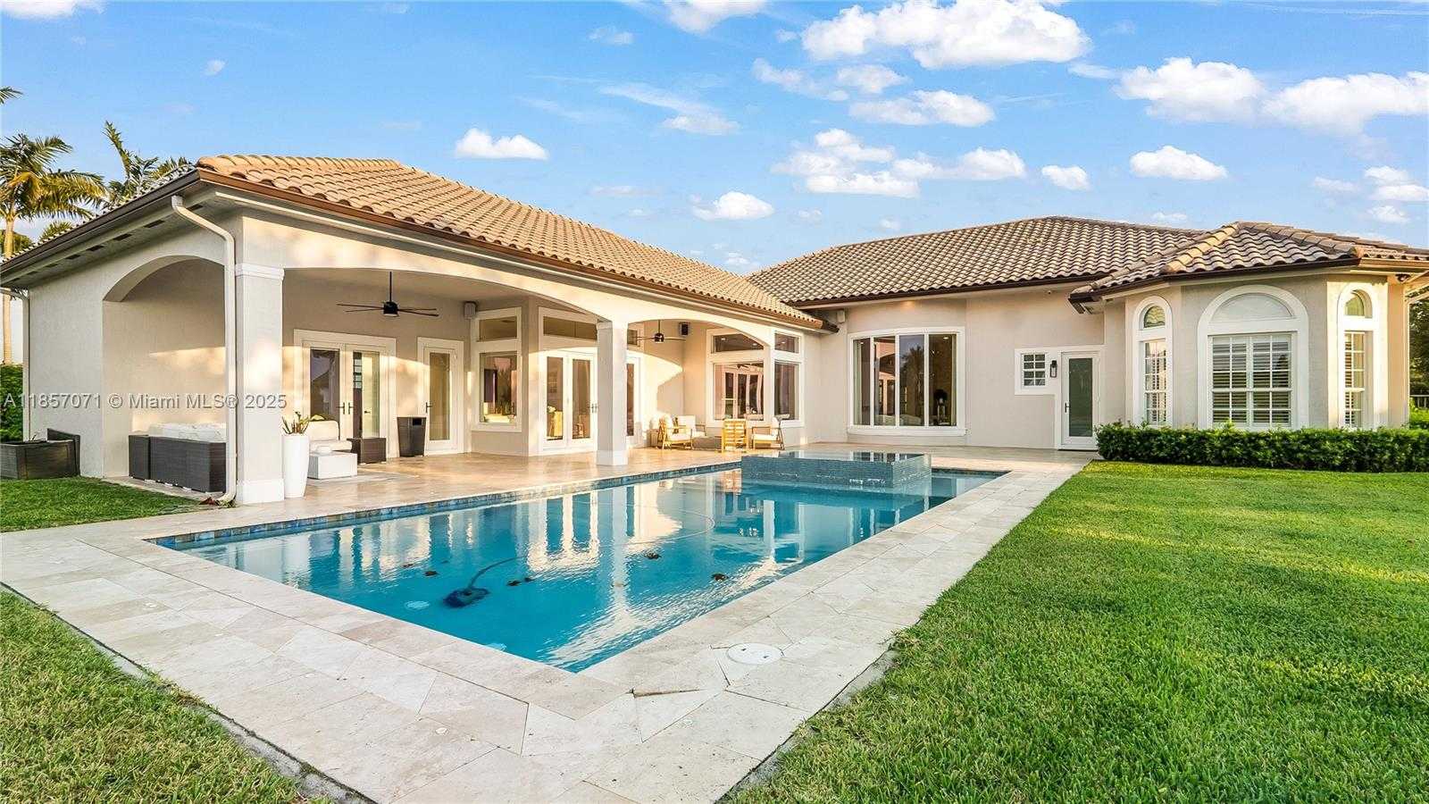 Small Image of 14443 SOUTH JOCKEY CIR SOUTH, Davie Number 39