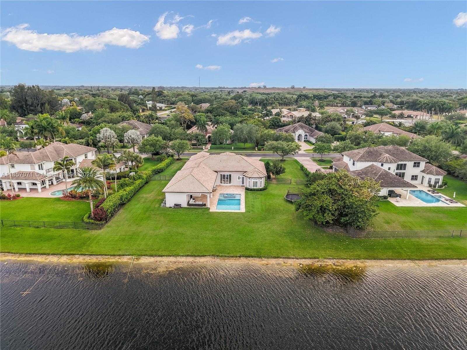 Small Image of 14443 SOUTH JOCKEY CIR SOUTH, Davie Number 9