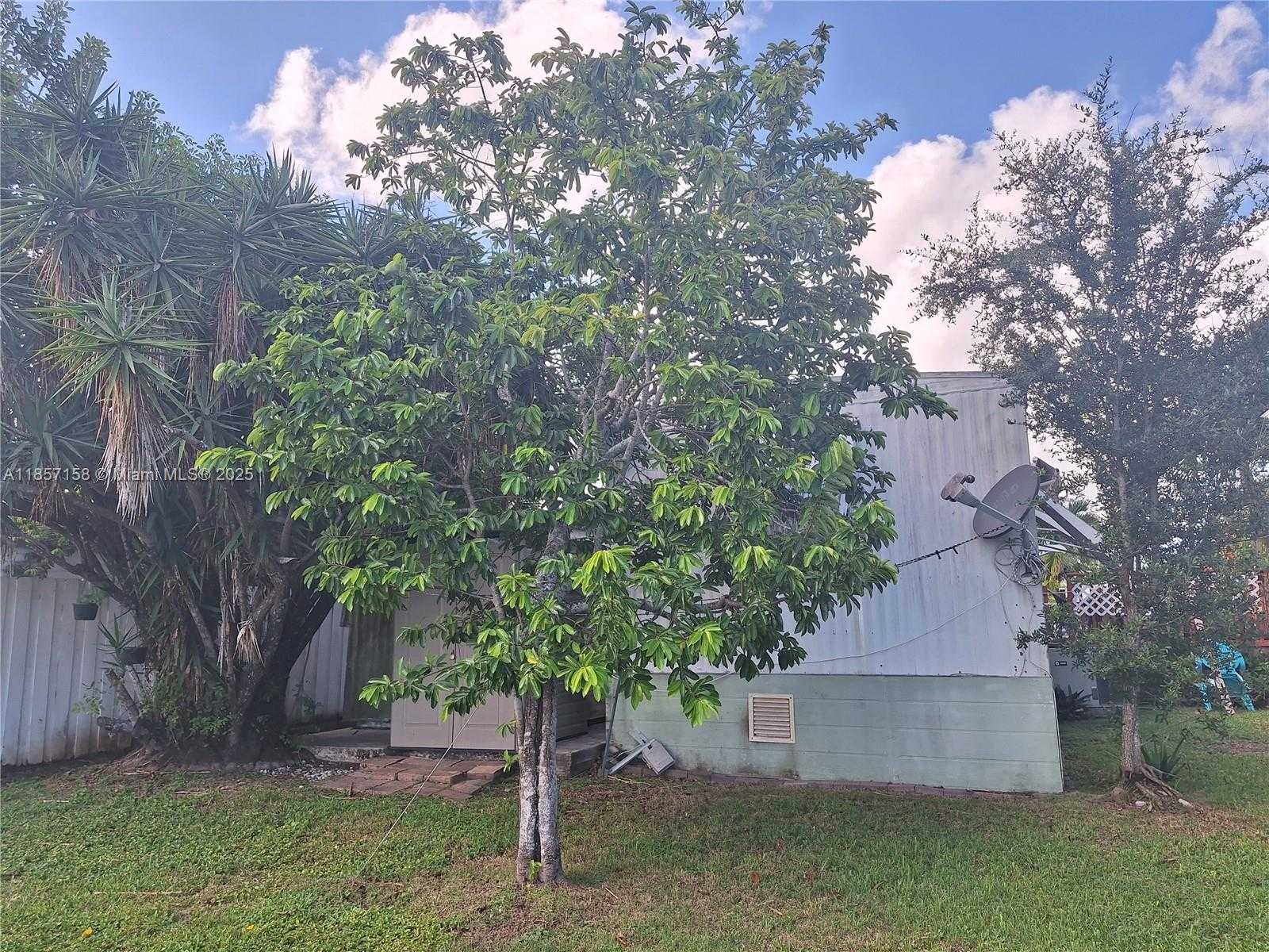 Small Image of 35303 SOUTH WEST 180TH AVE LOT 312, Homestead Number 14