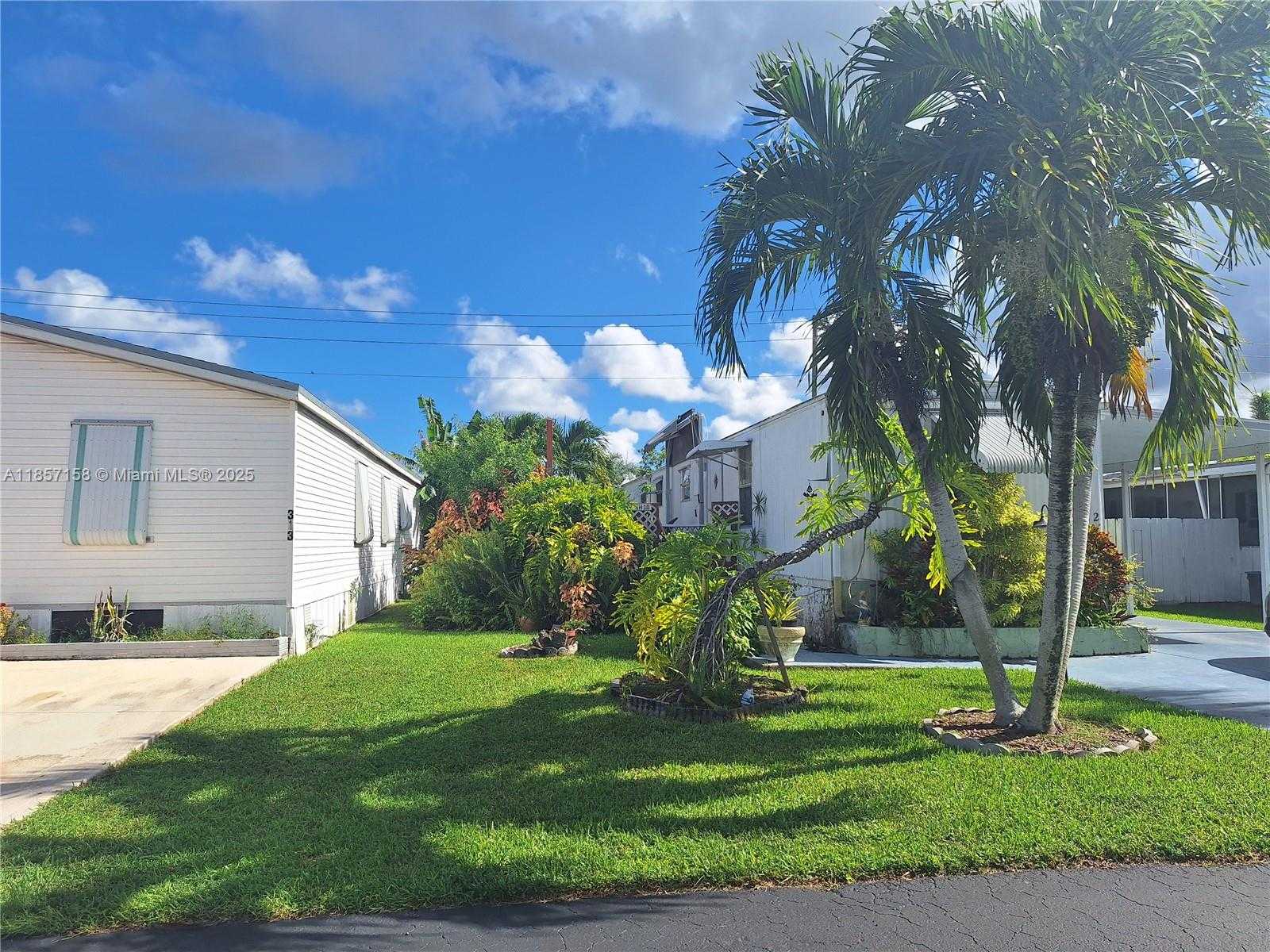 Small Image of 35303 SOUTH WEST 180TH AVE LOT 312, Homestead Number 8
