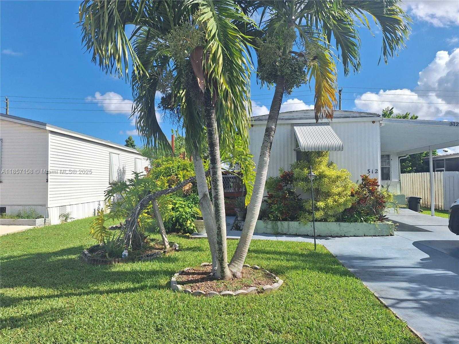 Small Image of 35303 SOUTH WEST 180TH AVE LOT 312, Homestead Number 9