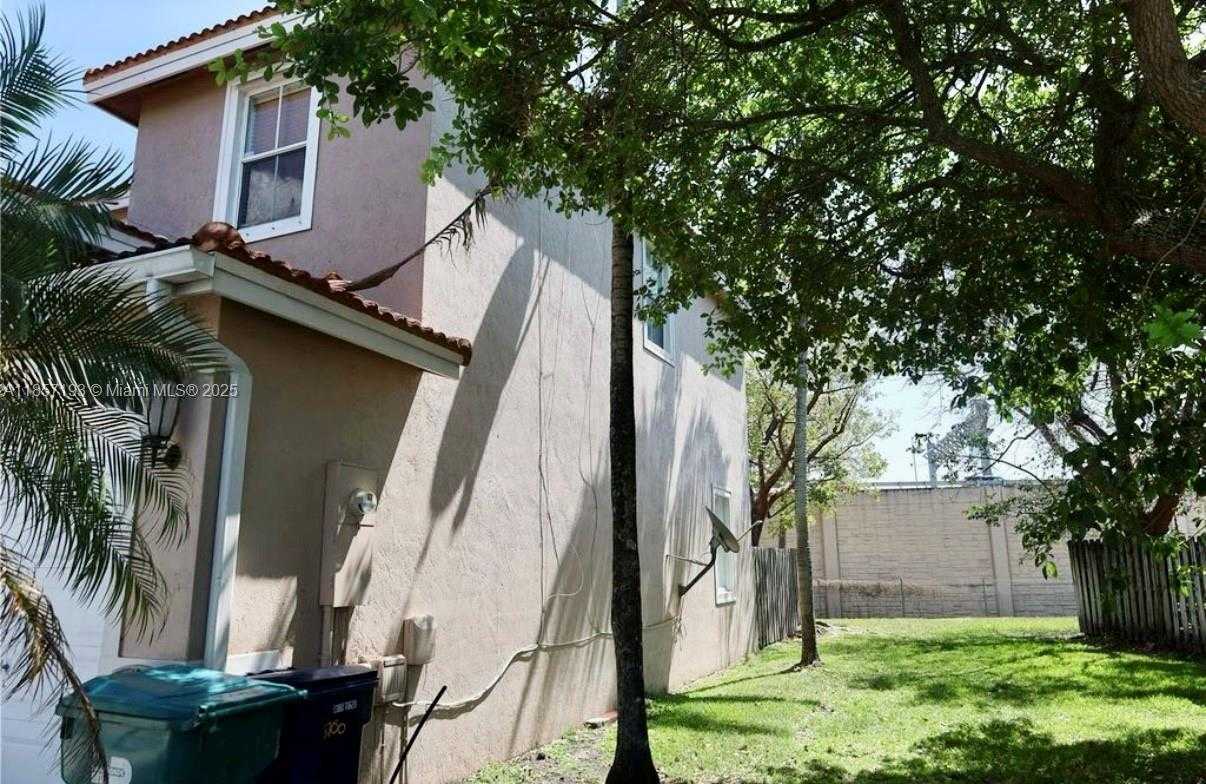 Small Image of 13760 SOUTH WEST 276TH ST, Homestead Number 3