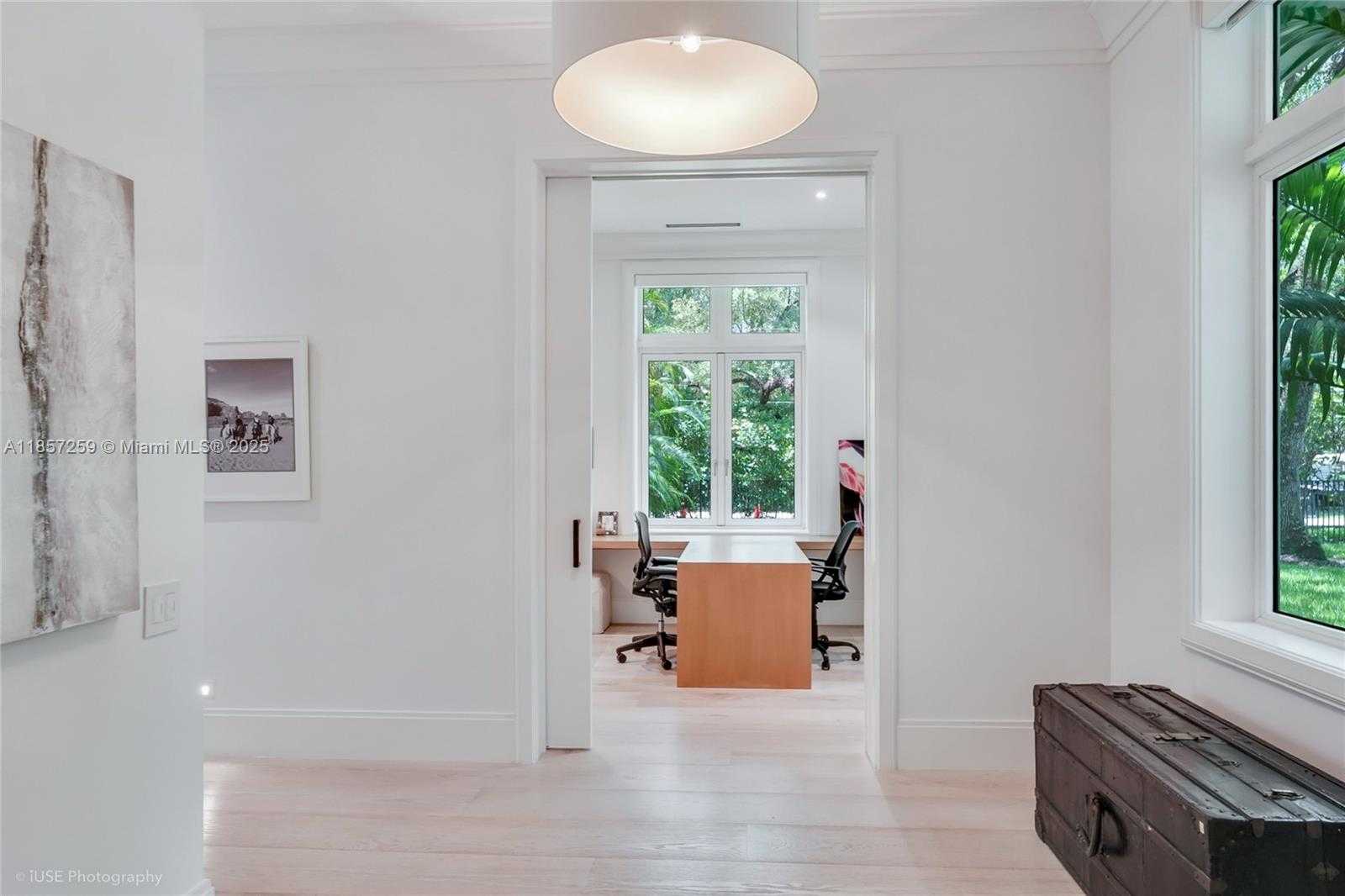 Small Image of 5501 SNAPPER CREEK RD, Coral Gables Number 19