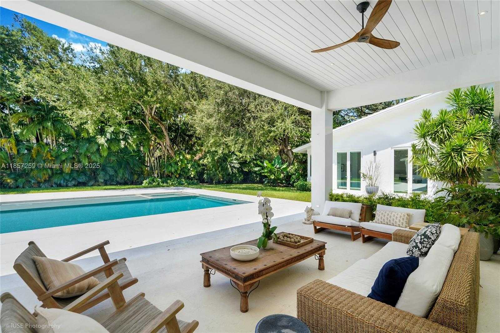 Small Image of 5501 SNAPPER CREEK RD, Coral Gables Number 37