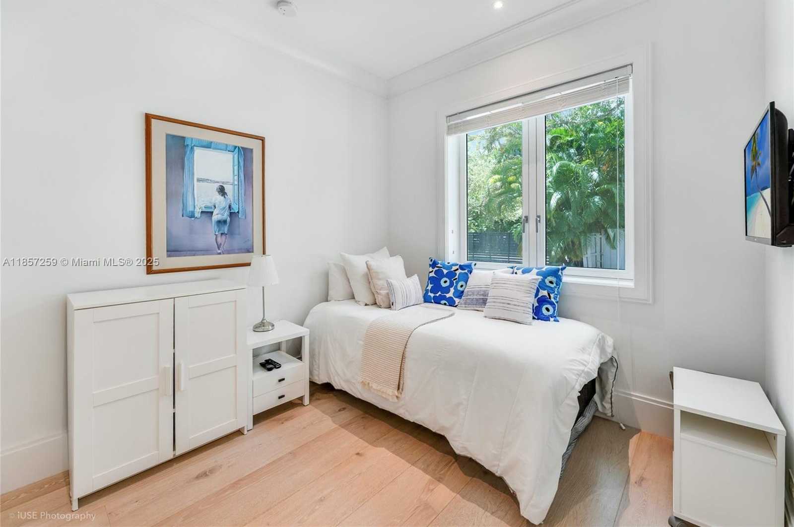 Small Image of 5501 SNAPPER CREEK RD, Coral Gables Number 46