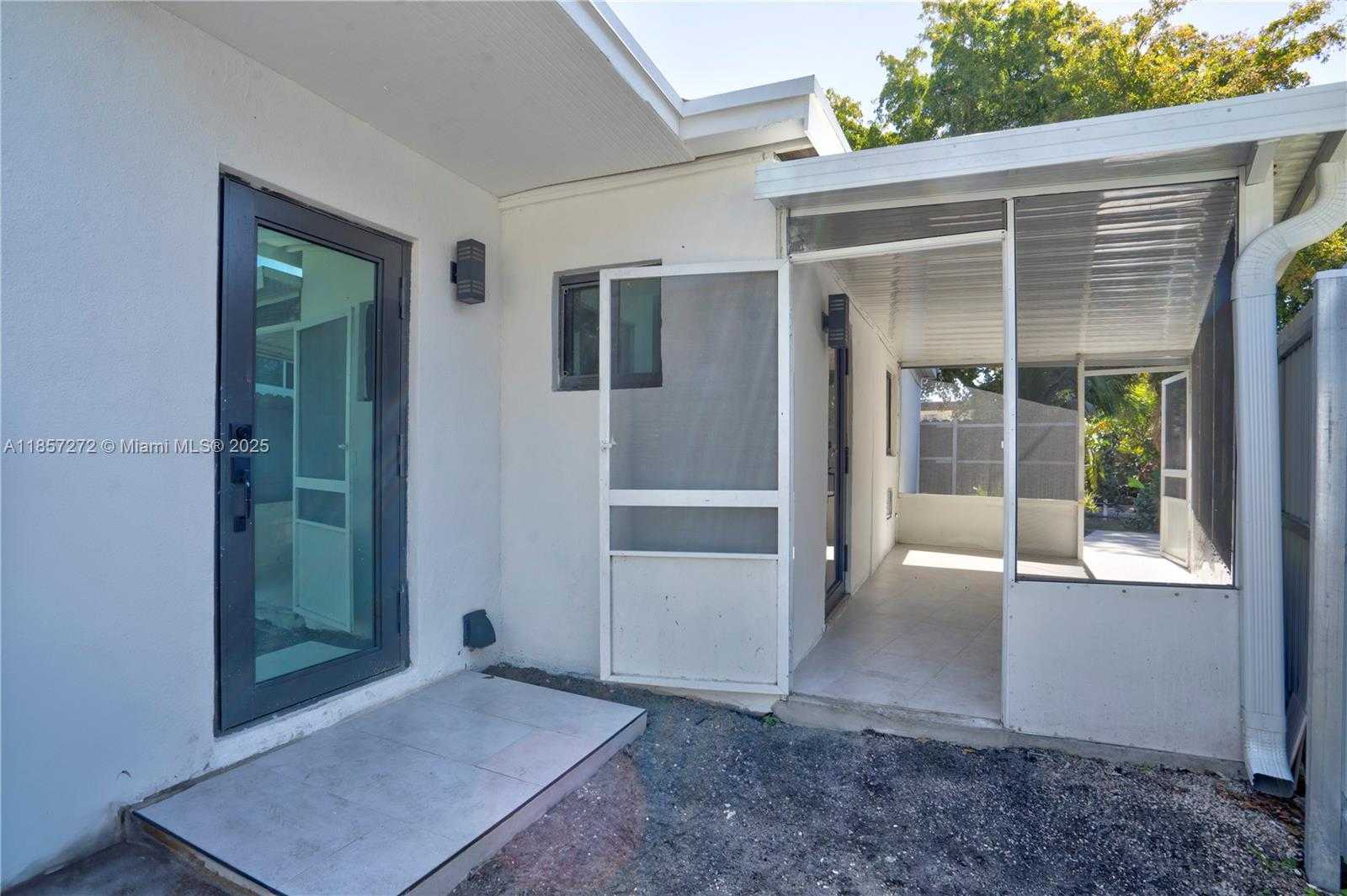 Small Image of 175 NORTH EAST 120TH ST, North Miami Number 18