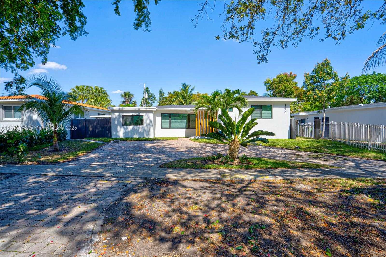 Small Image of 175 NORTH EAST 120TH ST, North Miami Number 21