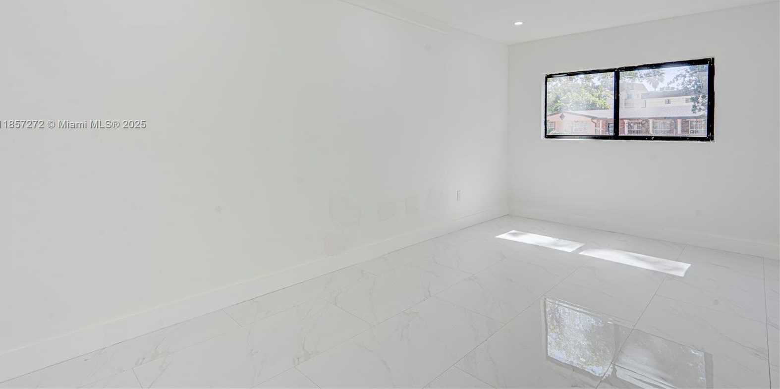 Small Image of 175 NORTH EAST 120TH ST, North Miami Number 38