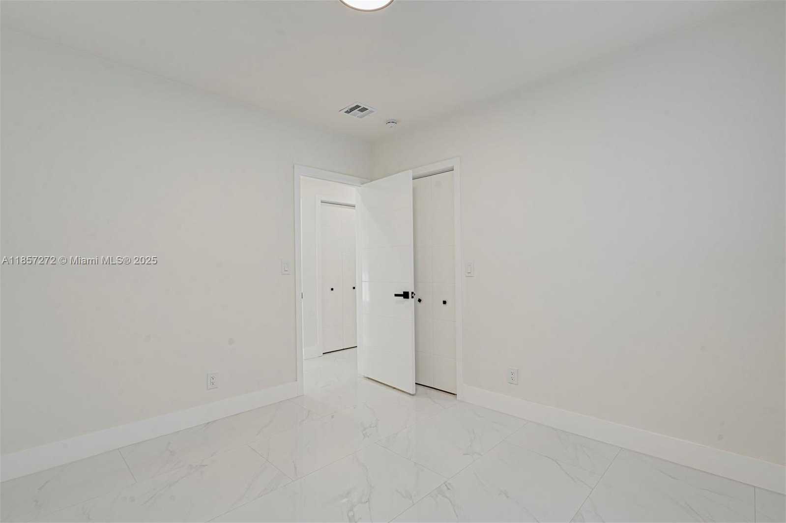 Small Image of 175 NORTH EAST 120TH ST, North Miami Number 41