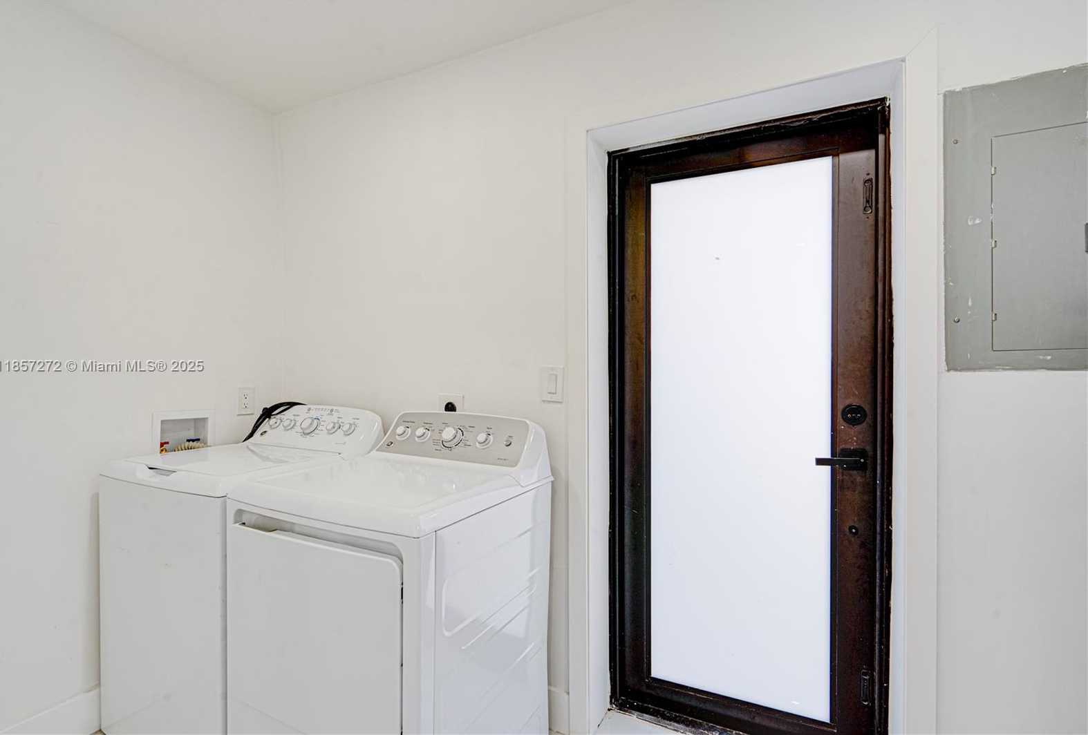 Small Image of 175 NORTH EAST 120TH ST, North Miami Number 47