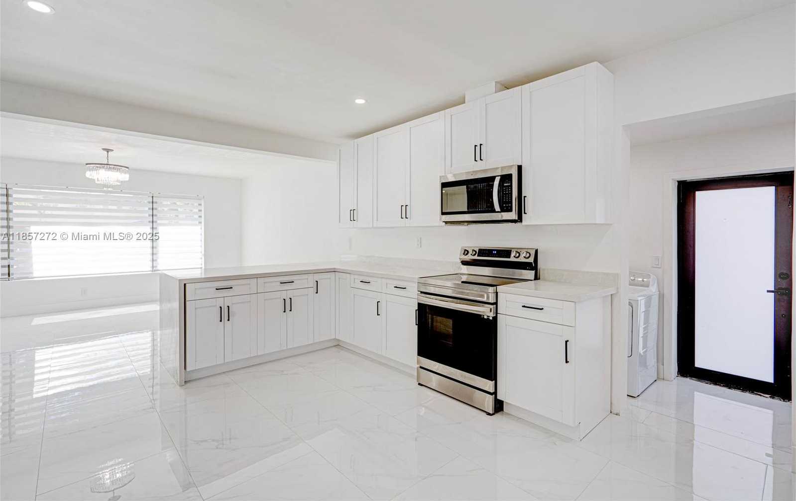Small Image of 175 NORTH EAST 120TH ST, North Miami Number 6