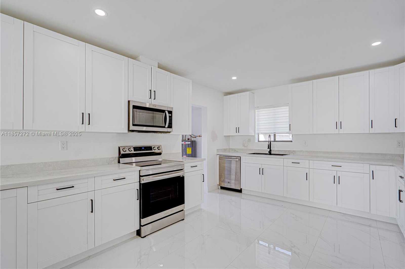Small Image of 175 NORTH EAST 120TH ST, North Miami Number 8