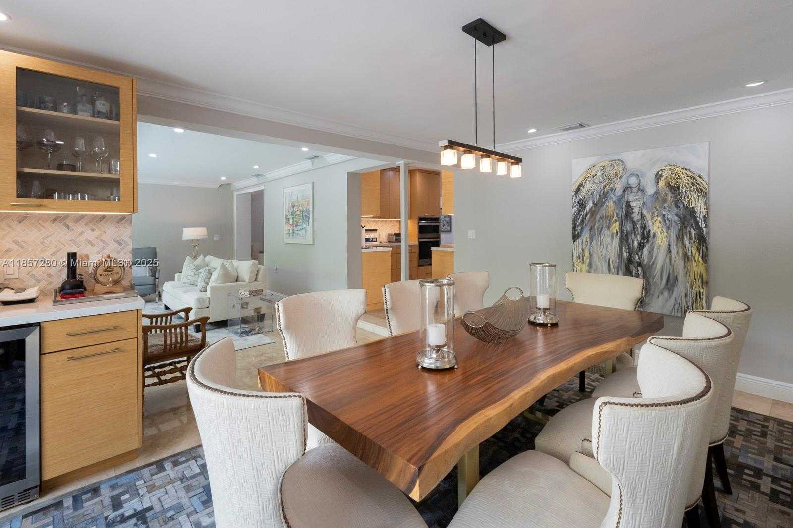 Small Image of 677 HAMPTON LN, Key Biscayne Number 14