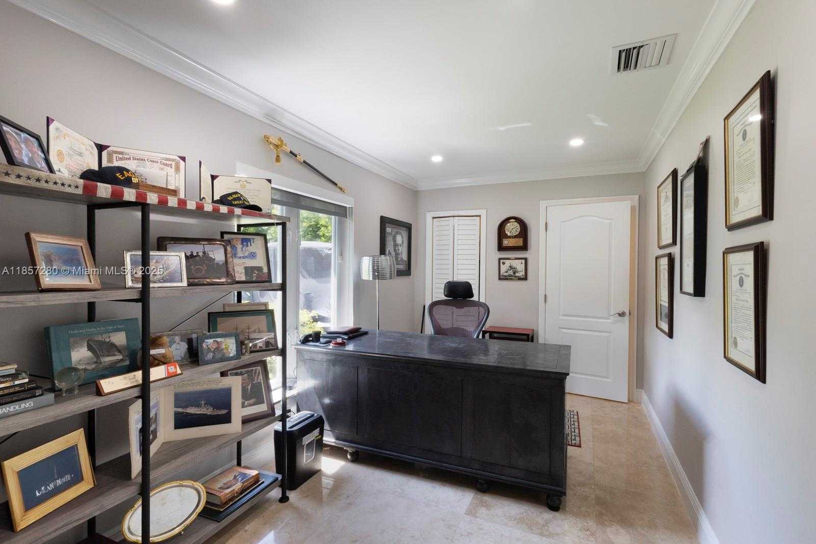 Small Image of 677 HAMPTON LN, Key Biscayne Number 22