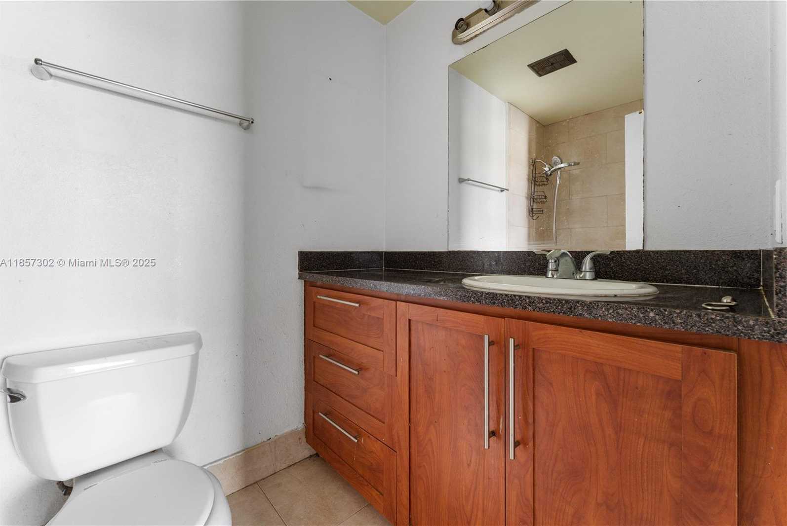 Small Image of 18602 NORTH WEST 46TH AVE, Miami Gardens Number 15