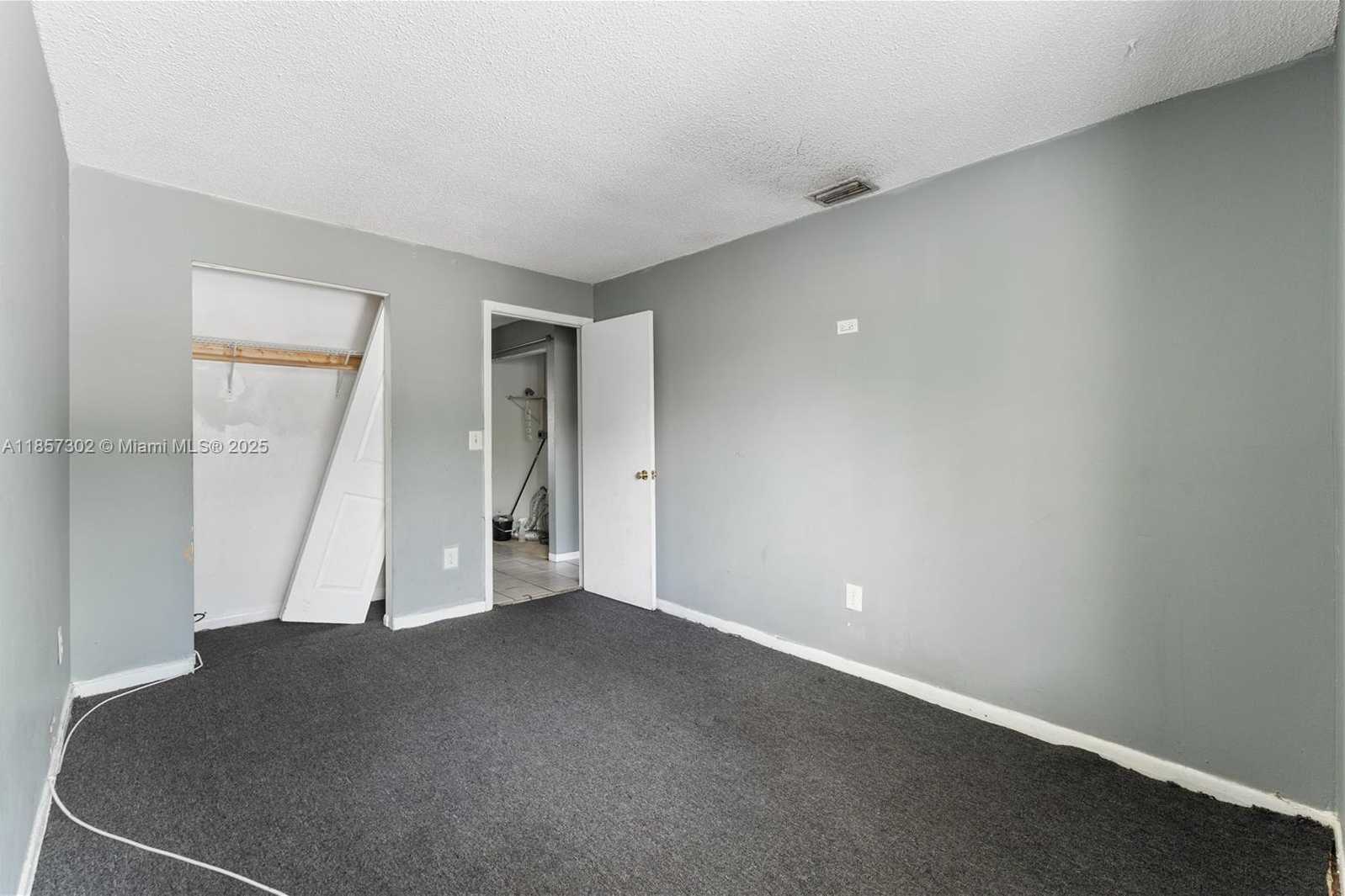 Small Image of 18602 NORTH WEST 46TH AVE, Miami Gardens Number 21