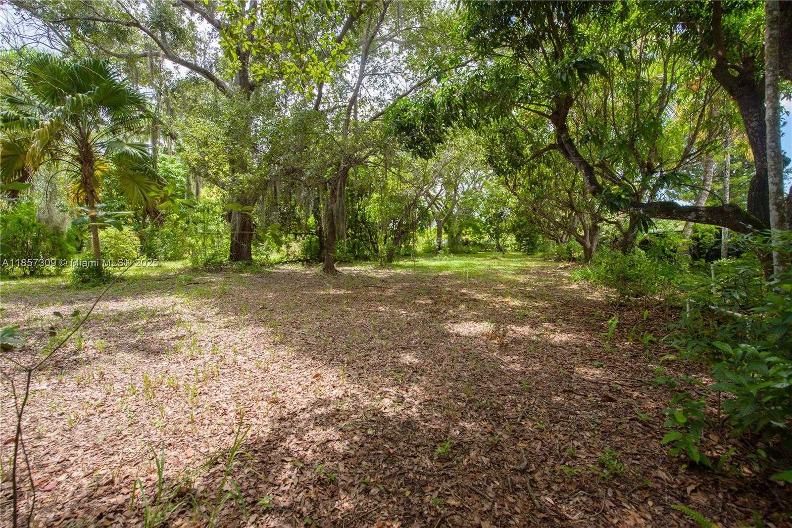 Small Image of 37189 SOUTH WEST 212TH AVE, Homestead Number 34