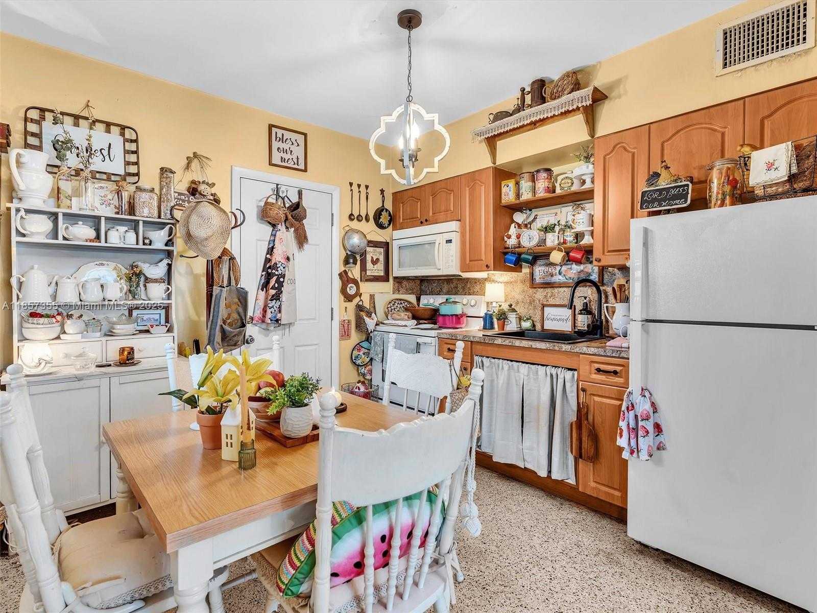 Small Image of 411 NORTH WEST 59TH CT, Miami Number 11