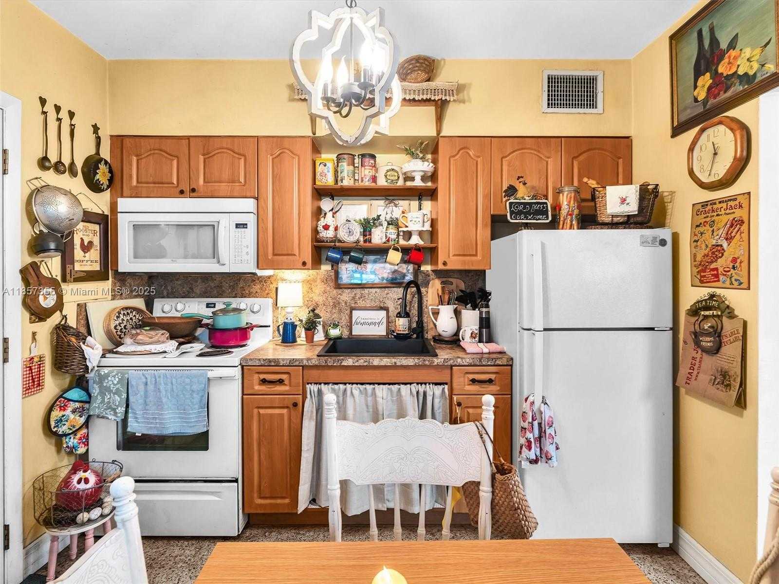 Small Image of 411 NORTH WEST 59TH CT, Miami Number 14