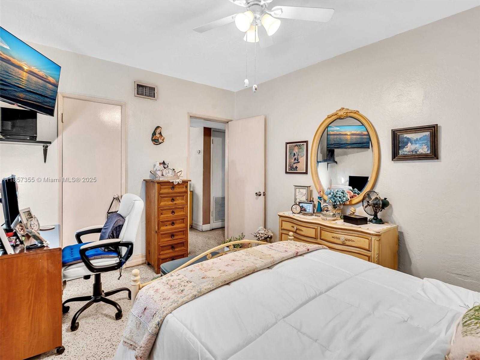 Small Image of 411 NORTH WEST 59TH CT, Miami Number 18