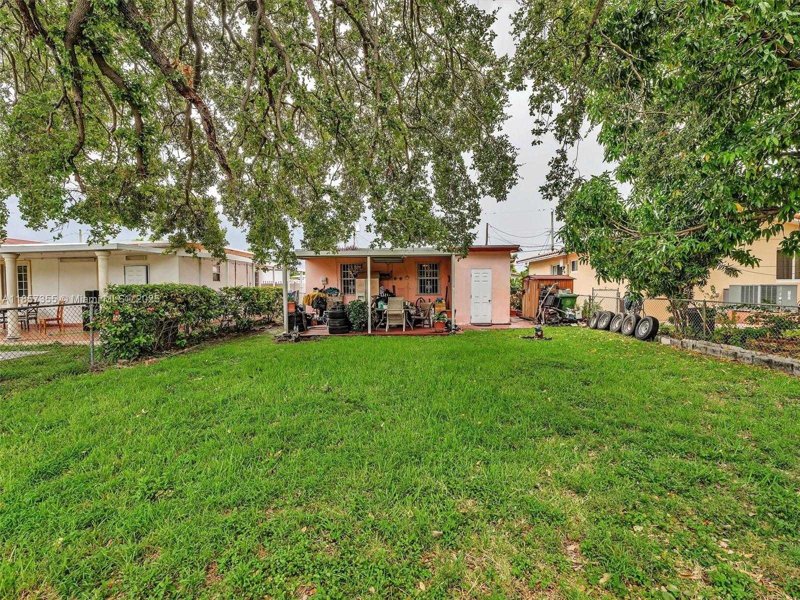 Small Image of 411 NORTH WEST 59TH CT, Miami Number 29