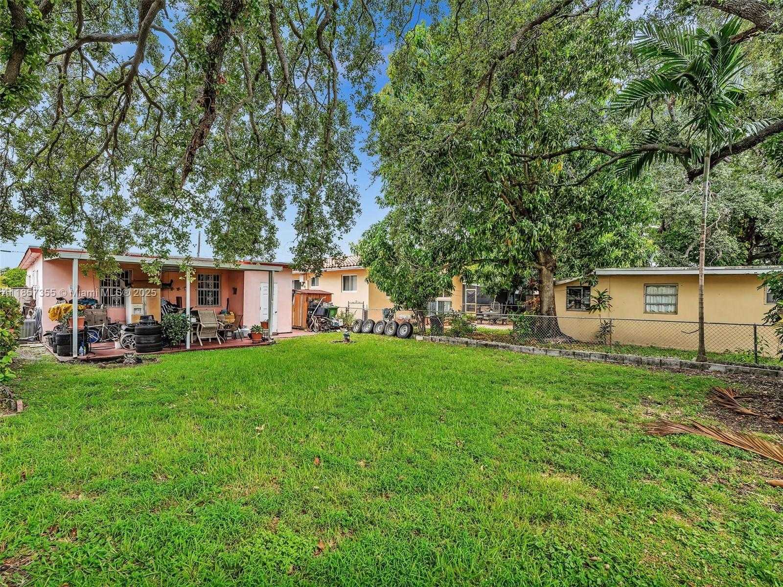 Small Image of 411 NORTH WEST 59TH CT, Miami Number 30