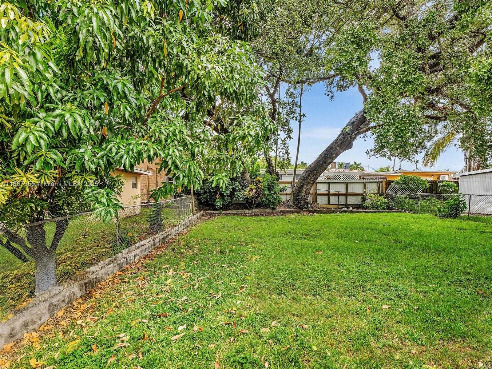 Small Image of 411 NORTH WEST 59TH CT, Miami Number 35