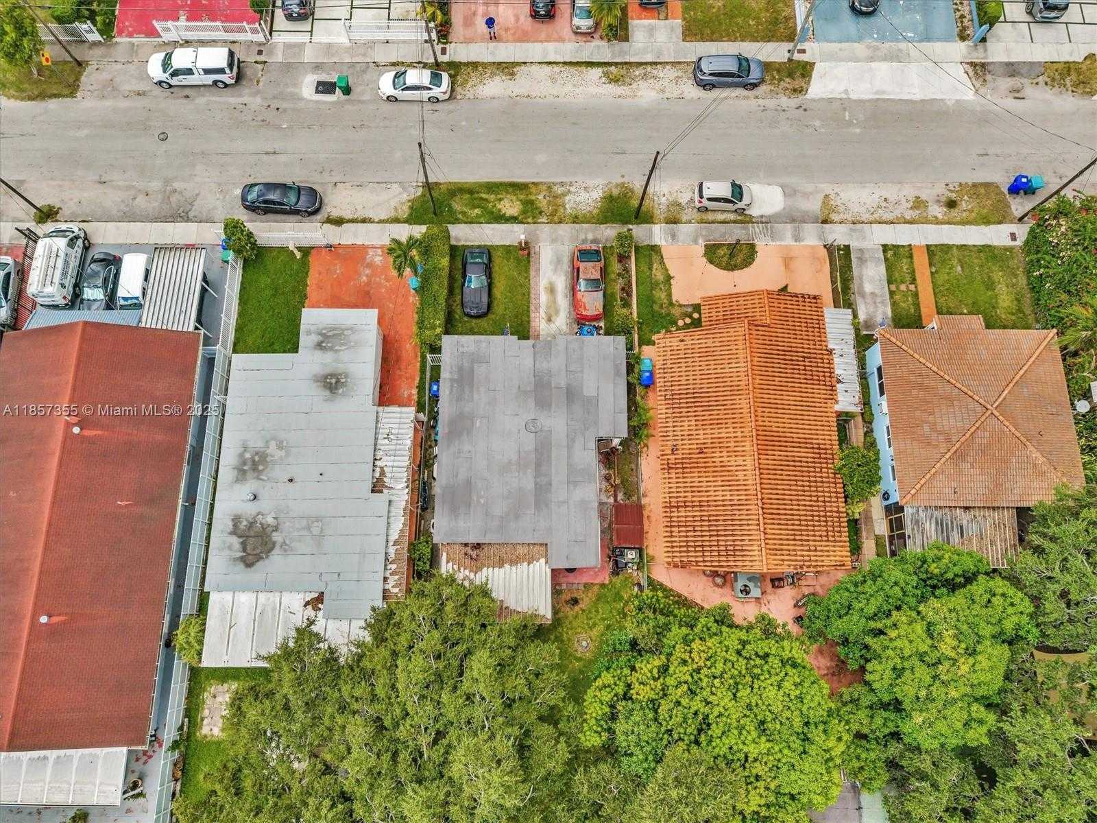 Small Image of 411 NORTH WEST 59TH CT, Miami Number 44