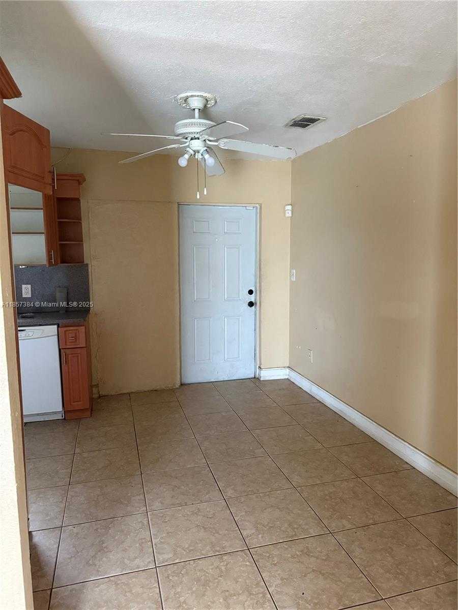 Small Image of 3361 NORTH WEST 189TH, Miami Gardens Number 14