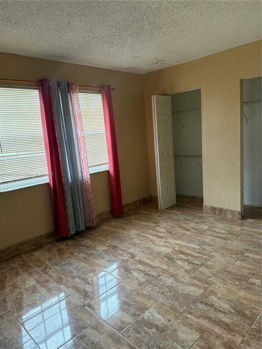 Small Image of 3361 NORTH WEST 189TH, Miami Gardens Number 15