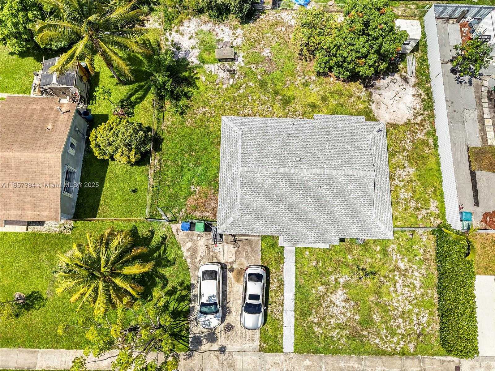 Small Image of 3361 NORTH WEST 189TH, Miami Gardens Number 5