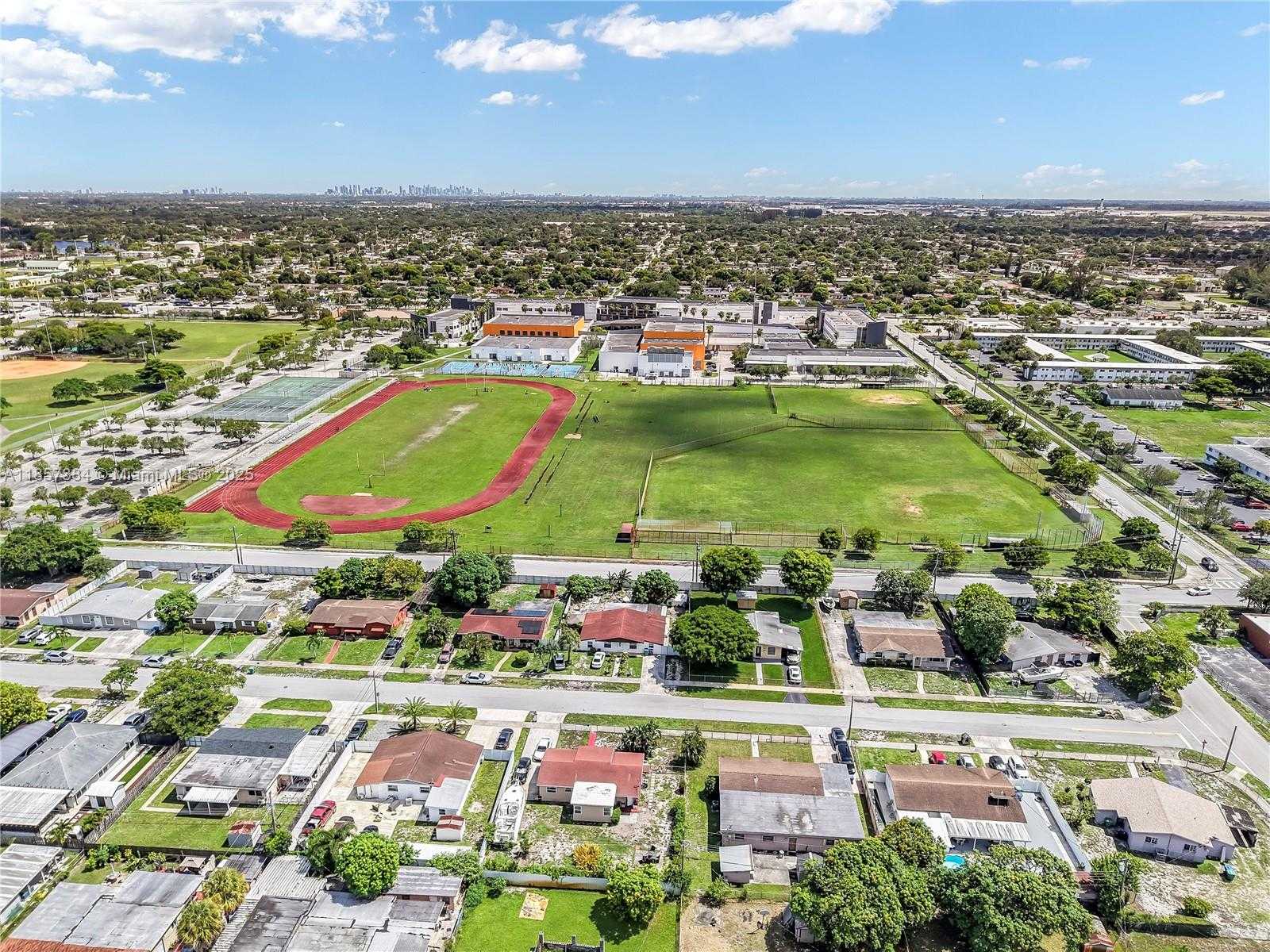 Small Image of 3361 NORTH WEST 189TH, Miami Gardens Number 8