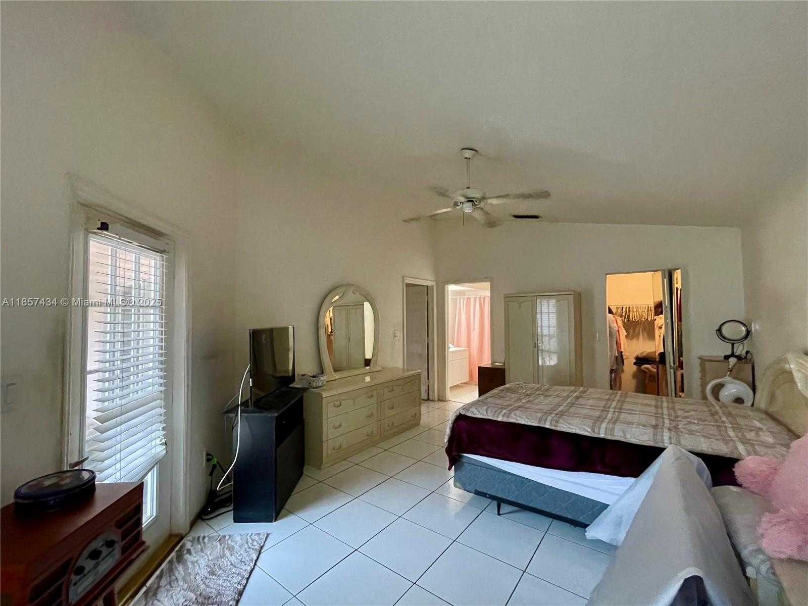 Small Image of 1244 NORTH WEST 171ST AVE, Pembroke Pines Number 18