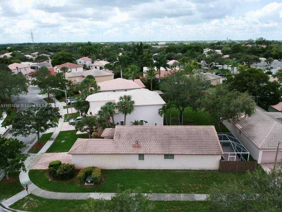Small Image of 1244 NORTH WEST 171ST AVE, Pembroke Pines Number 6