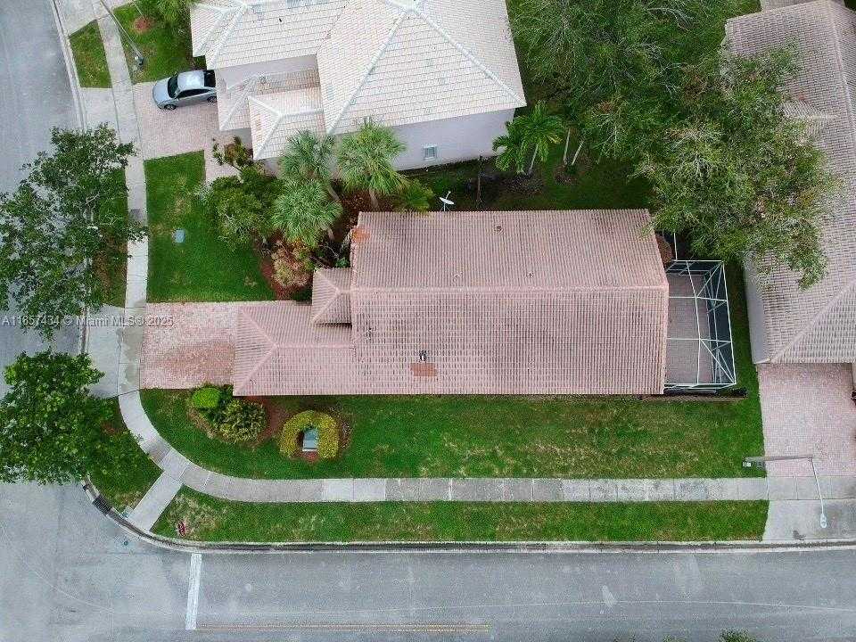 Small Image of 1244 NORTH WEST 171ST AVE, Pembroke Pines Number 7
