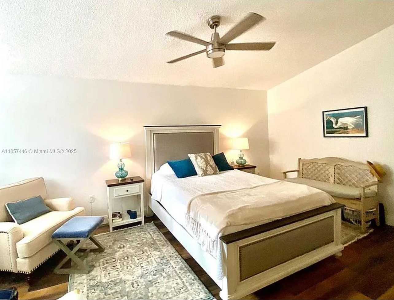 Small Image of 4100 FERN FOREST RD, Cooper City Number 10