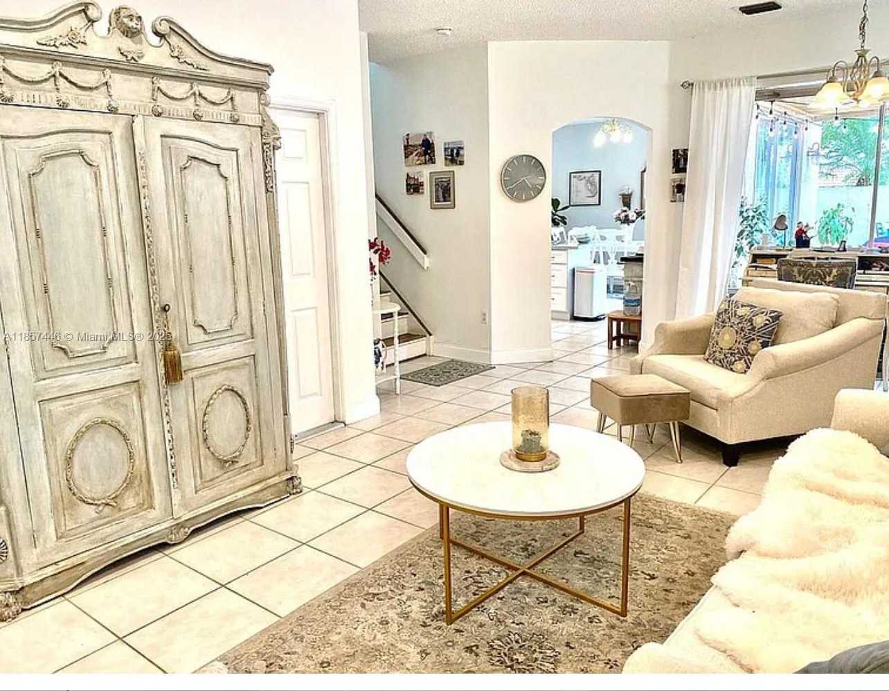 Small Image of 4100 FERN FOREST RD, Cooper City Number 3