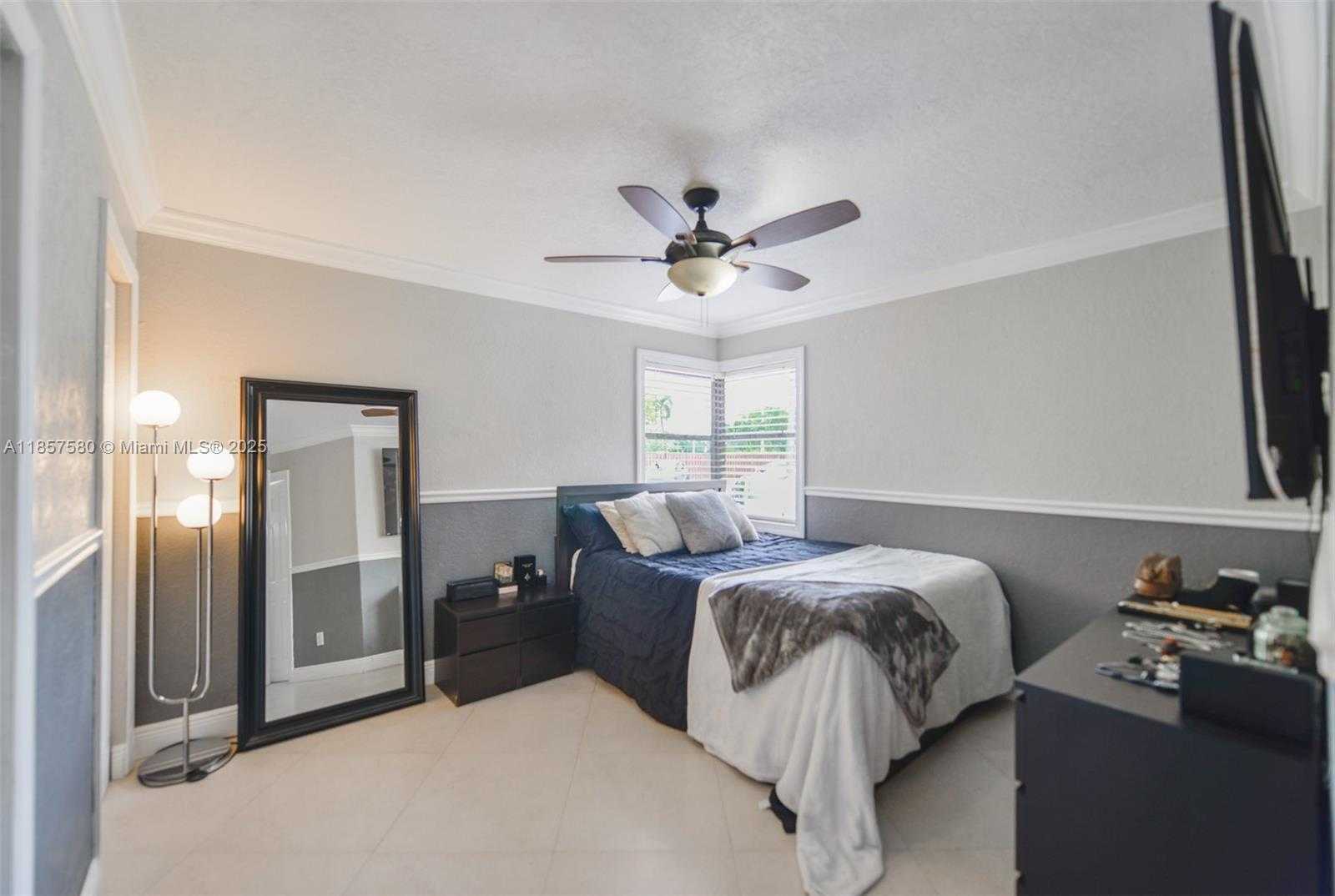 Small Image of 11300 SOUTH WEST 4TH ST, Pembroke Pines Number 16