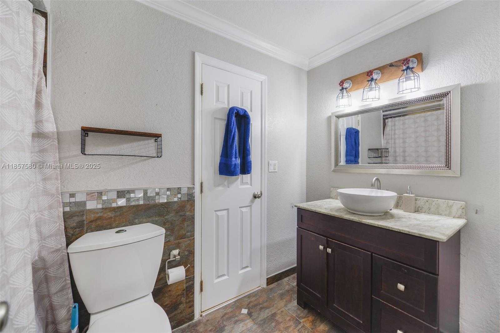 Small Image of 11300 SOUTH WEST 4TH ST, Pembroke Pines Number 19