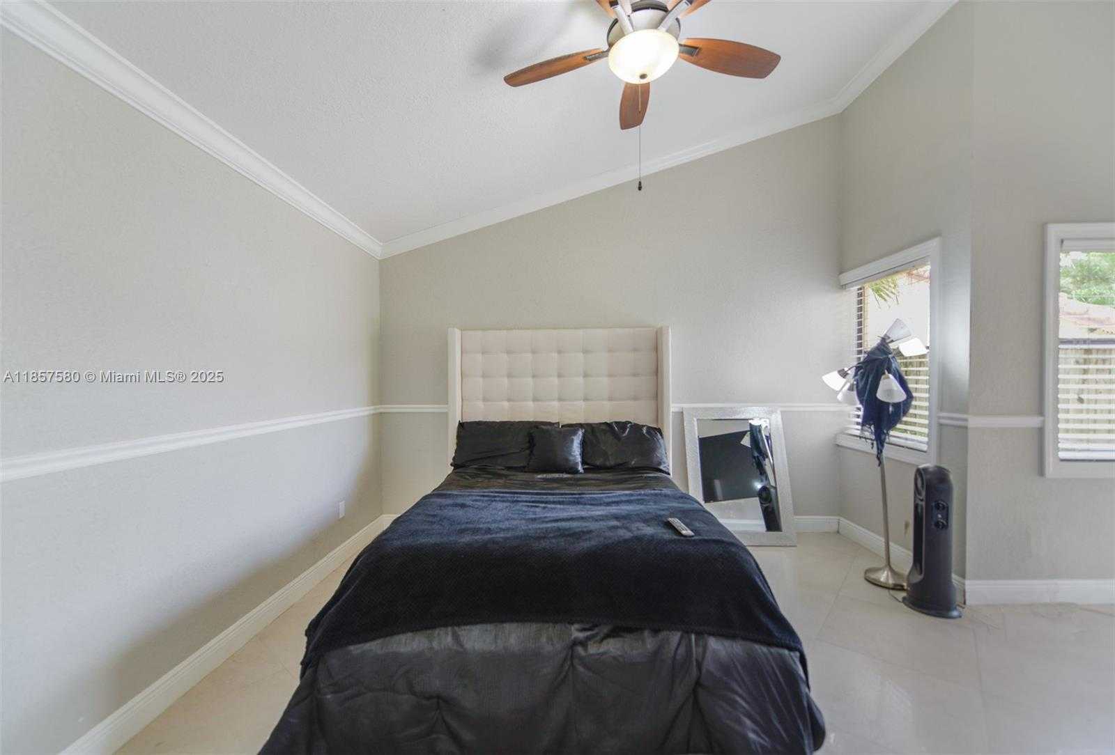 Small Image of 11300 SOUTH WEST 4TH ST, Pembroke Pines Number 8