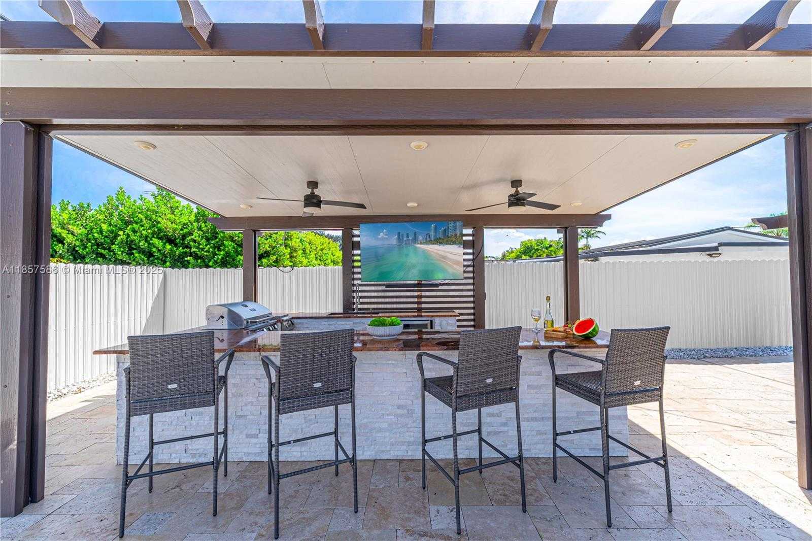 Small Image of 8031 NORTH WEST 175TH ST, Hialeah Number 15