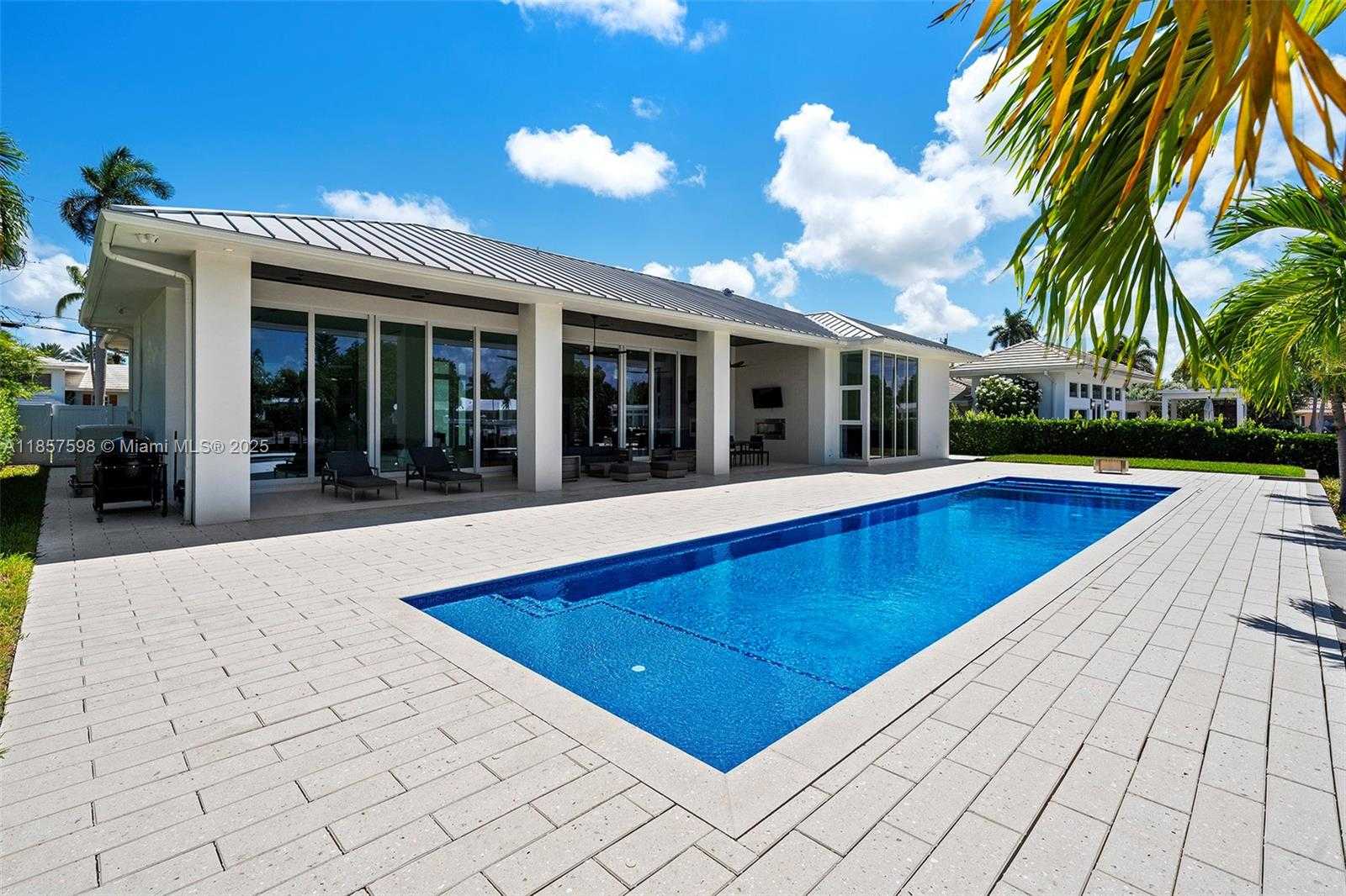 Small Image of 2815 NORTH EAST 26TH PL, Fort Lauderdale Number 11