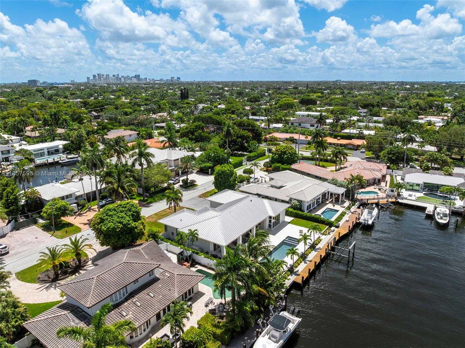 Small Image of 2815 NORTH EAST 26TH PL, Fort Lauderdale Number 44