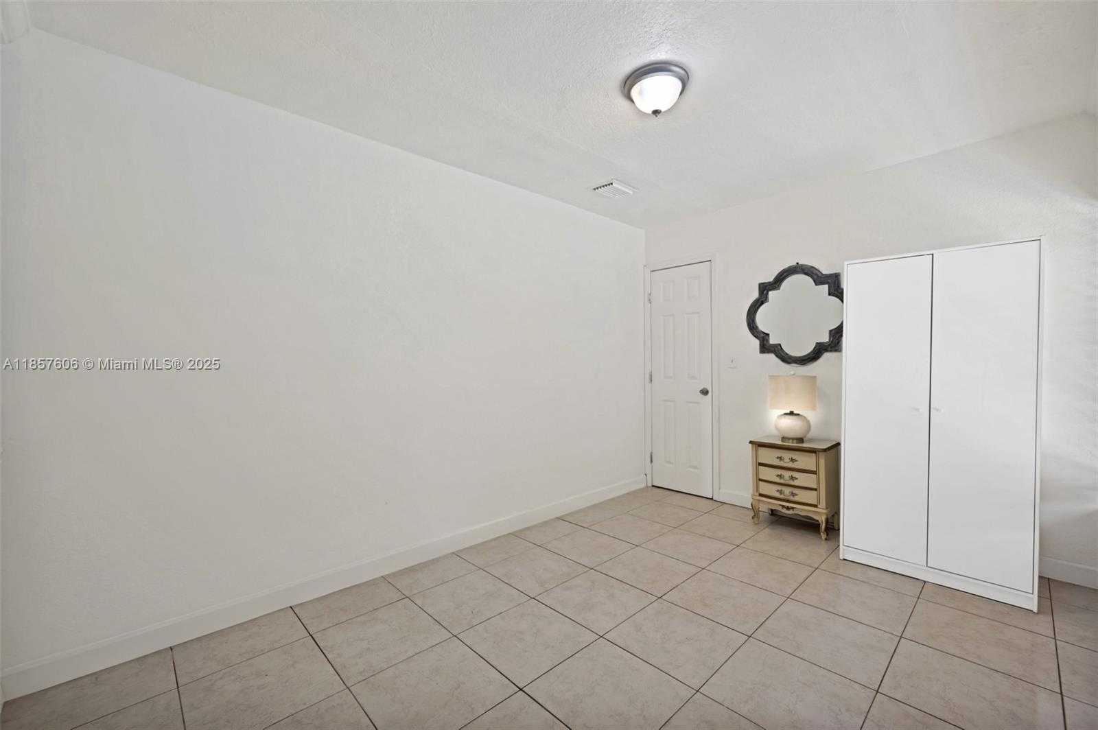 Small Image of 461 NORTH WEST 17TH PL, Fort Lauderdale Number 11