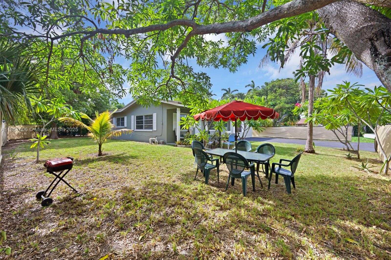 Small Image of 461 NORTH WEST 17TH PL, Fort Lauderdale Number 4
