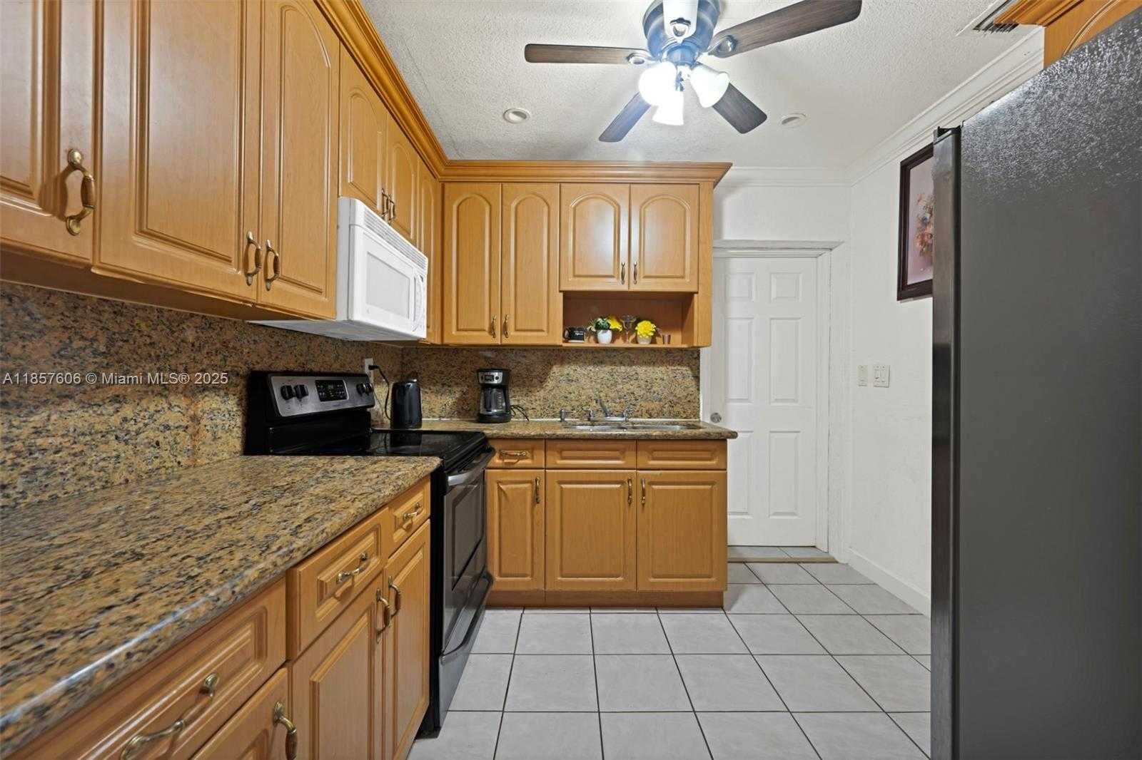 Small Image of 461 NORTH WEST 17TH PL, Fort Lauderdale Number 6