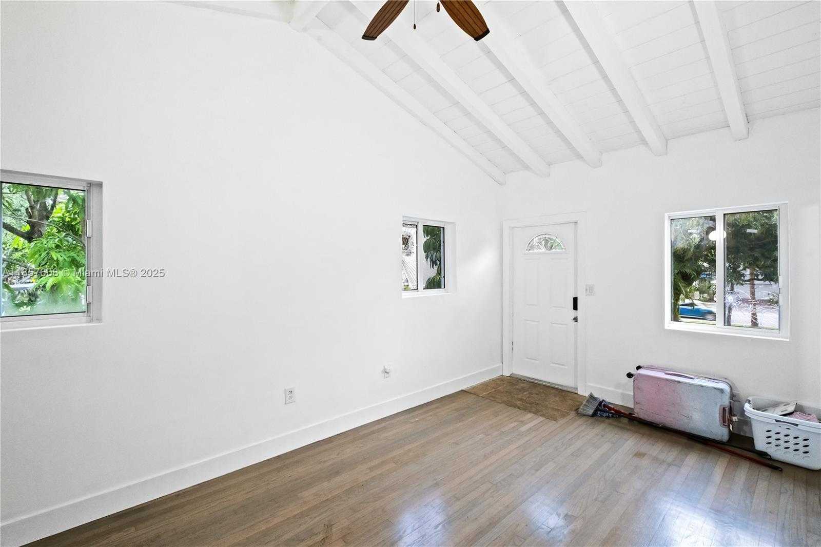 Small Image of 117 NORTH EAST 95TH ST, Miami Shores Number 33