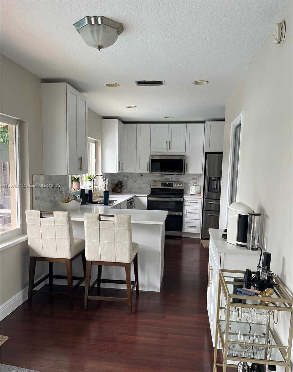 Small Image of 5217 SOUTH WEST 87TH AVE, Cooper City Number 3